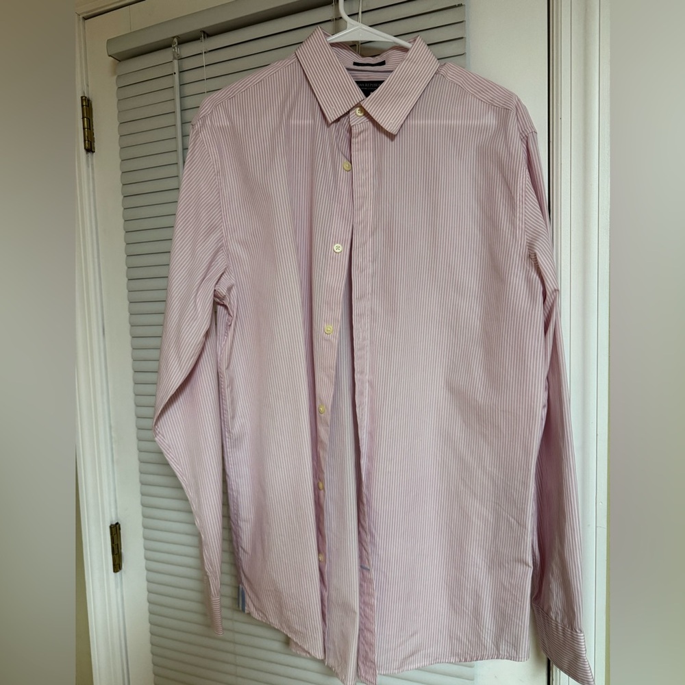 Banana Republic Men's Light Pink Striped Dress Shirt